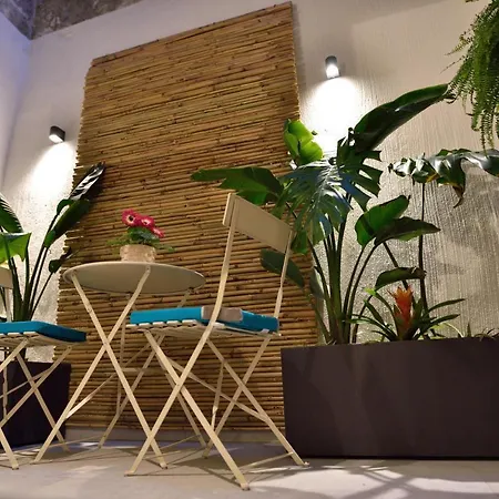 Almari Couette-café Cagliari
