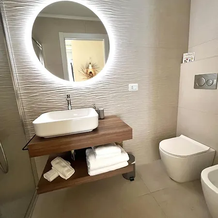 Nocleg ze śniadaniem Almari 3*